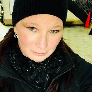 Meet your Posher, Stacy